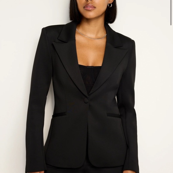 Good American ￼Women's Black Blazer - Picture 3 of 8